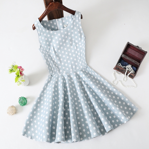 Дамски цветни къси рокли с цветя в 45 различни модела