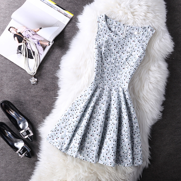 Дамски цветни къси рокли с цветя в 45 различни модела