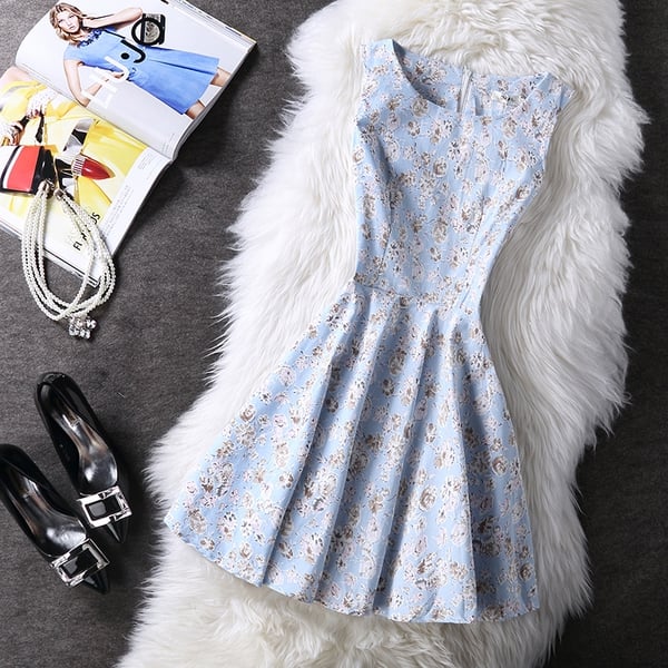 Дамски цветни къси рокли с цветя в 45 различни модела