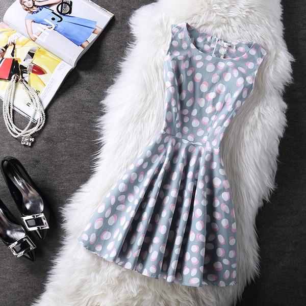 Дамски цветни къси рокли с цветя в 45 различни модела