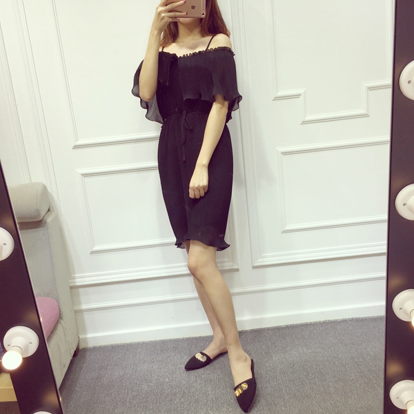 Дамска червена, сива, розова, бяла лятна елегантна шифонена миди рокля с презрамки и дължина над коляното