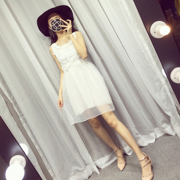 Дамски дантелени широки модерни рокли за ежедневие и плаж: бели, сини, розови