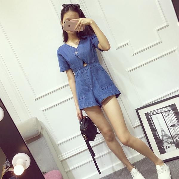 Οι γυναίκες τζιν τζιν φόρμες κοντομάνικα - 1 μοντέλο