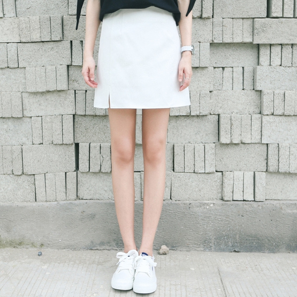 Бяла лятна памучна  пола в три размера 