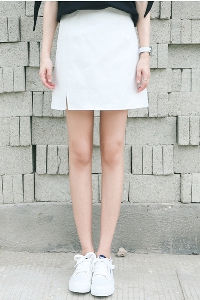 Бяла лятна памучна  пола в три размера 