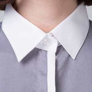 Дамски летни ризи с къс ръкав и яка сиви и сини с невероятна комбинация от памук (60 процента) и полиестър (40 процента)