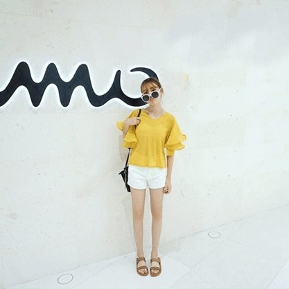 Οι γυναίκες κίτρινο καλοκαίρι τυπικό μέγεθος πουκάμισο