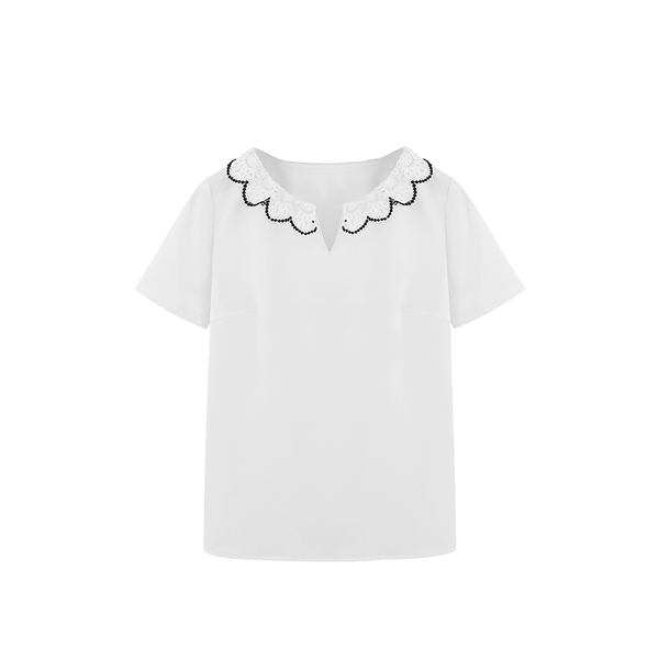 Дамска бяла шифонена и дантелена лятна риза с къс ръкав 