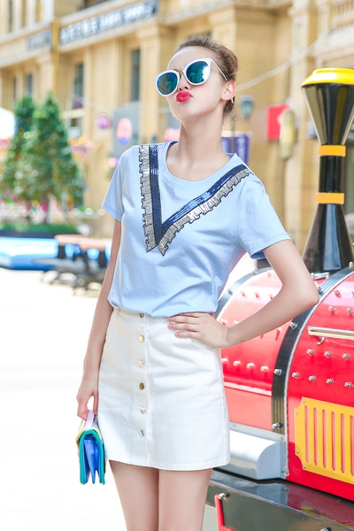 Дамска морско синя лятна тениска с къс ръкав 