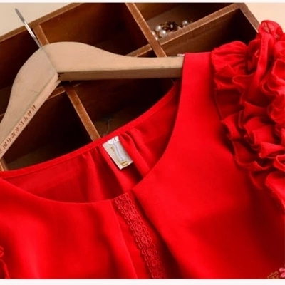 Дамски елегантни  ризи с къдрици на ръкавите 