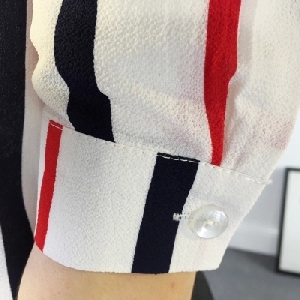 Дамска изискана раирана шифонена риза с копчета 