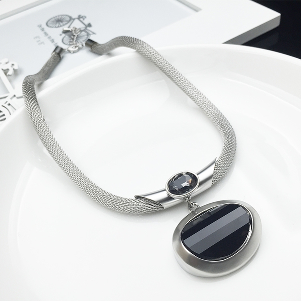 Дамски колиета в много различни цветове и форми - 35 модела