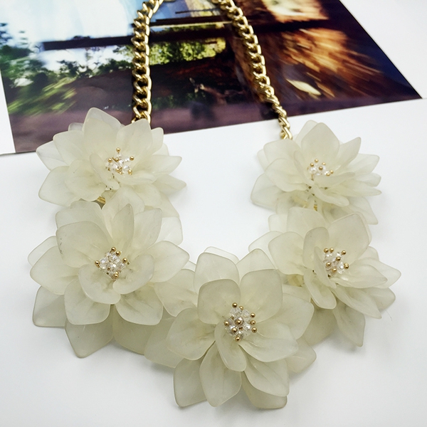 Дамски колиета в много различни цветове и форми - 35 модела