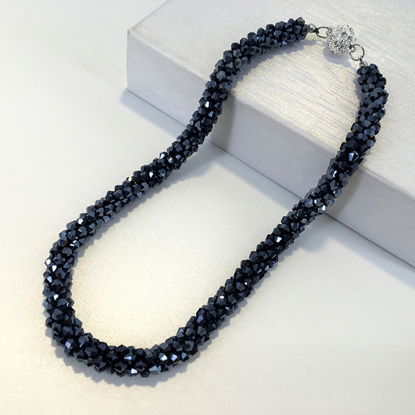 Дамски колиета в много различни цветове и форми - 35 модела