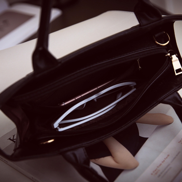 Οι γυναίκες σακίδιο faux δέρμα με μαλακή επιφάνεια και φερμουάρ κόκκινο, μπλε, μαύρο, λευκό, γκρι, μωβ