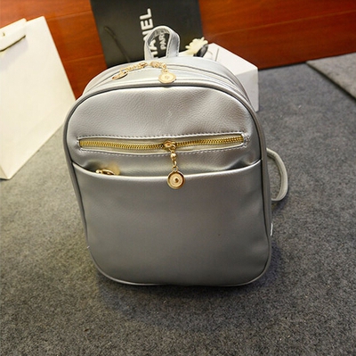 Дамски удобни раници от изкуствена кожа с мека повърхност и закрепващ се цип червени, сини, черни, бели, сиви, лилави