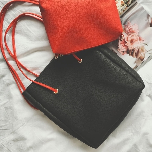 Дамска чанта 2 в 1 голям модел с малко портмоне в нея в три различни цвята: черен, червен и сив