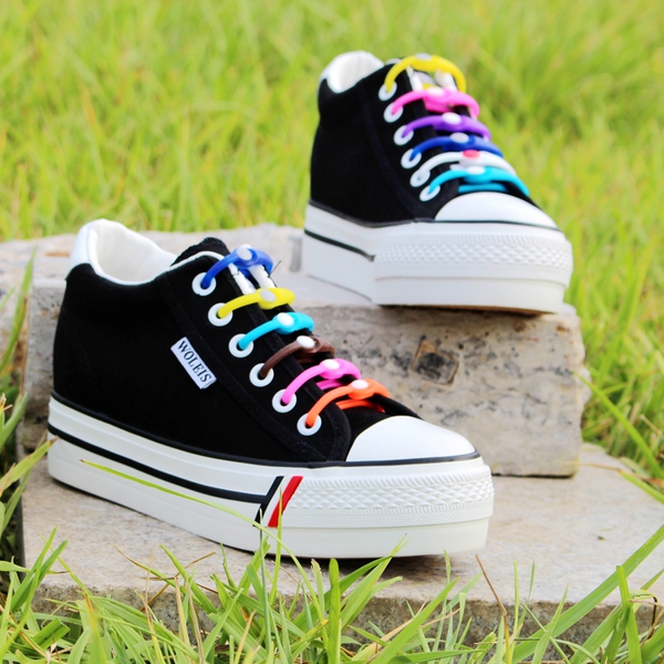 Γυναικεία παπούτσια καθημερινά  σε Μαύρο, Κόκκινο, Λευκό, Μπλε