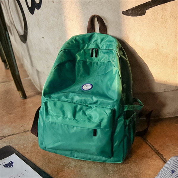 Дамска раница подходяща за ежедневие и пътуване в 6 различни цветови модела