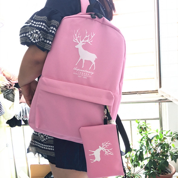 Γυναικεία αδιάβροχα σακίδια σε πολλά διαφορετικά μοντέλα χρώμα αποτύπωμα των ελαφιών