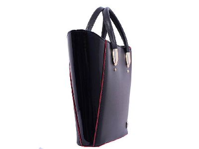 Дамска черна лачена чанта от еко кожа Black bag C Made in BG