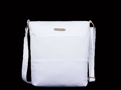 Дамска бяла чанта от еко кожа произведена в България 