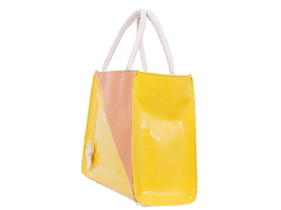 Дамска чанта в свеж цветист модел жълтокафява от еко кожа БГ производство
