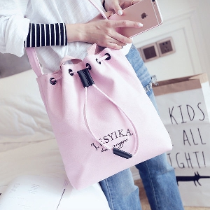 Дамски обемисти чанти в няколко цвята розови, светлосини, сиви с размери 28*38*8