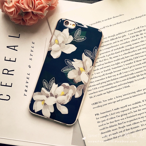 Кейсове за iPhone 6p/6sp с цветя в 3 модела подходящи за дамите