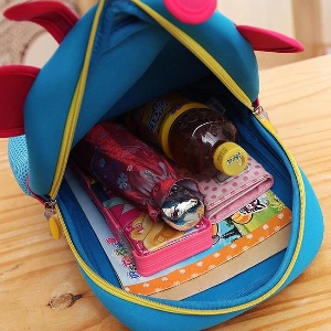 Детска чанта за училище и детска градина Жирафче червена, лилава, зелена, розова за малки момчета и момичета