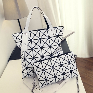 Дамски чанти комплект малка и голяма чанта, качествена изработка в различни цветове и фигури на триъгълничета
