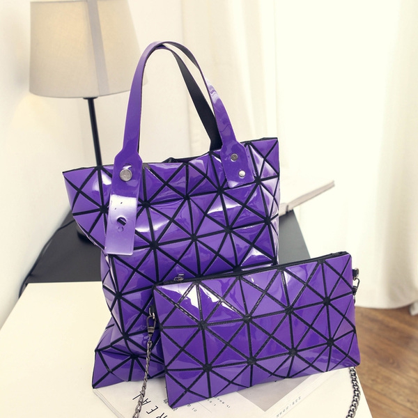 Дамски чанти комплект малка и голяма чанта, качествена изработка в различни цветове и фигури на триъгълничета