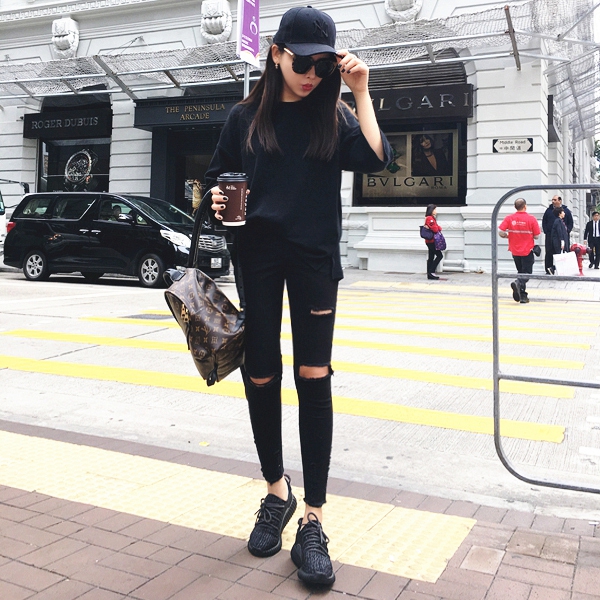 Κομψό γυναικείο τζιν σχισμένο τζιν μέχρι το γόνατο - τρία μεγέθη