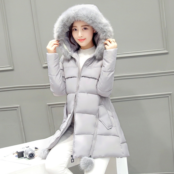 Γυναικείο   παχύ μπουφάν για το  χειμώνα  και  αστέρι  πίσω - 5 μοντέλα χρώμα