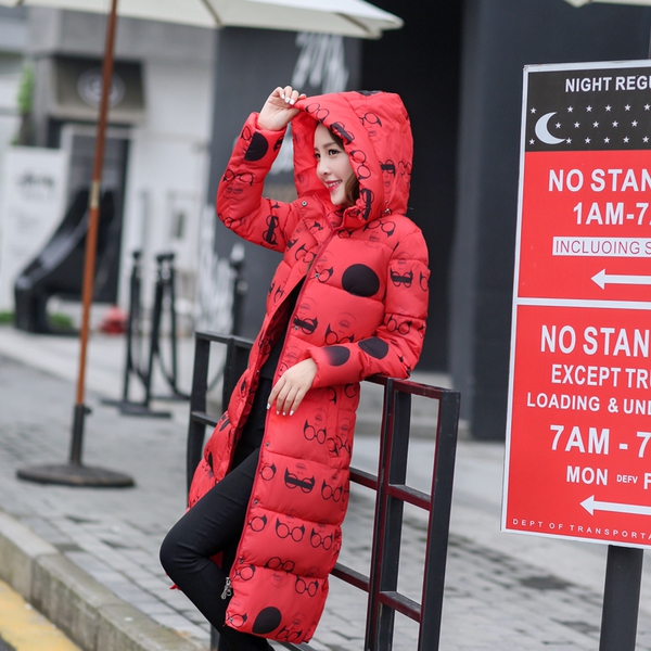 Дълги дамски зимни якета в различни цветове с звезди и други модели 