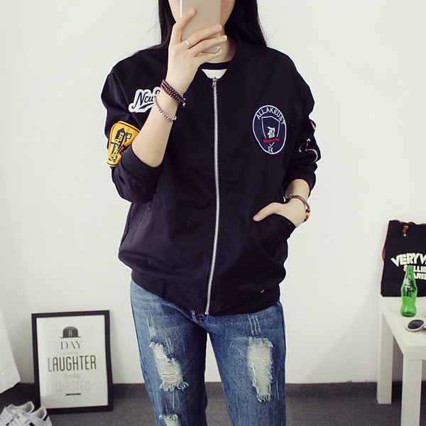 Широки тънки дамски якета стил ърбан  в черен и зелен цвят подходящи за есента