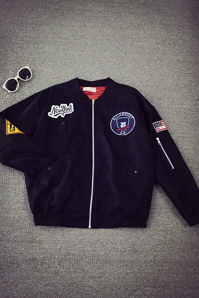 Широки тънки дамски якета стил ърбан  в черен и зелен цвят подходящи за есента