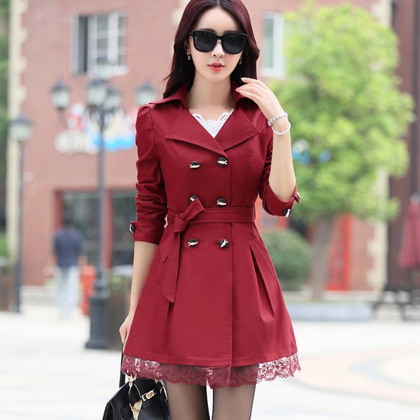 Дамско есенно зимно пролетно палто със средна дължина и в няколко топ цветове жълто, червено, праскова, бордо слим дантела