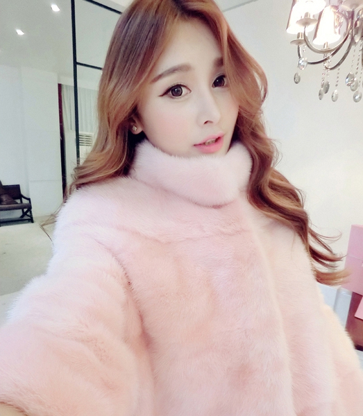 Дамско пухено зимно яке с дълъг тип реглан ръкав бяло, розово, черно