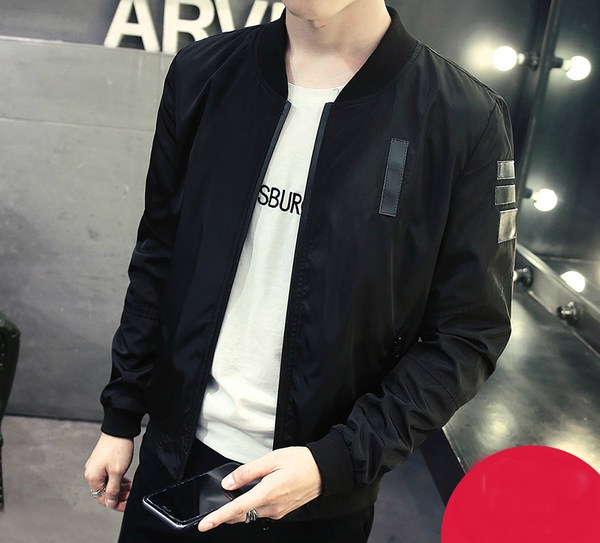 Мъжки пролетно-есенни якета в много различни модели и цветове подходящи за ежедневие