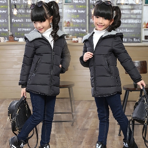 Παιδικό χειμωνιάτικο μπουφάν για κορίτσια σε μαύρο, κόκκινο, μπλε και πράσινο χρώμα - 5 μοντέλα