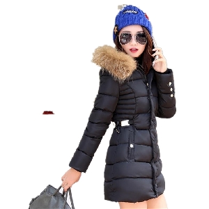 Дамски зимни дълги якета в четири цвята с качулка с пух.