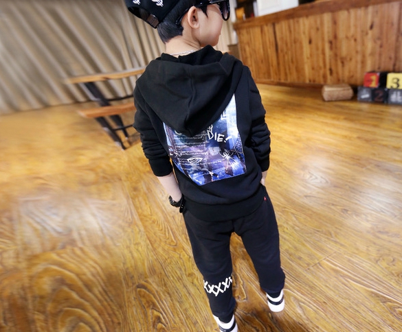 Момчешки есенен комплект в сиво и черно