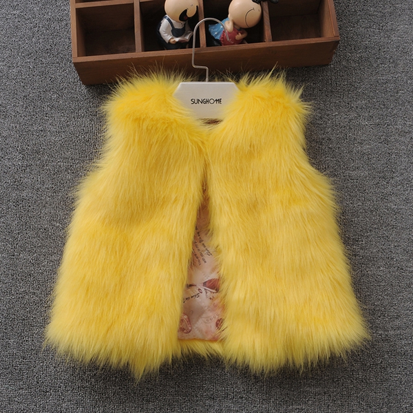 Елеци за момичета с различен вид и дължина на косъма 