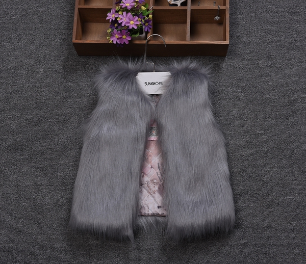 Елеци за момичета с различен вид и дължина на косъма 