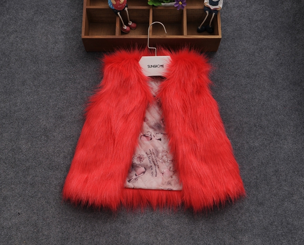 Елеци за момичета с различен вид и дължина на косъма 