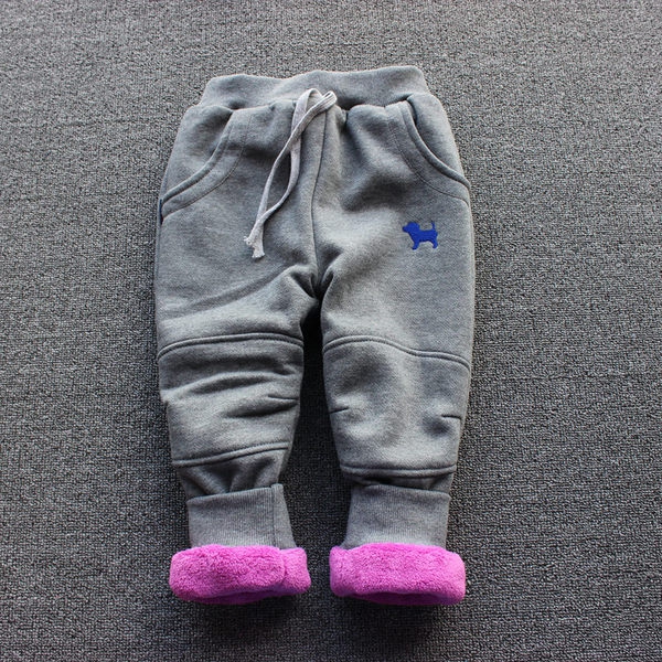 Детски зимни панталони за момчета в 17 различни модела.