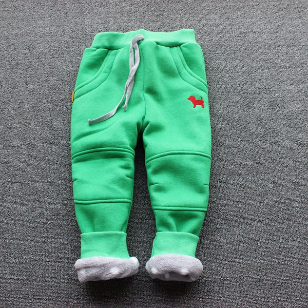 Детски зимни панталони за момчета в 17 различни модела.