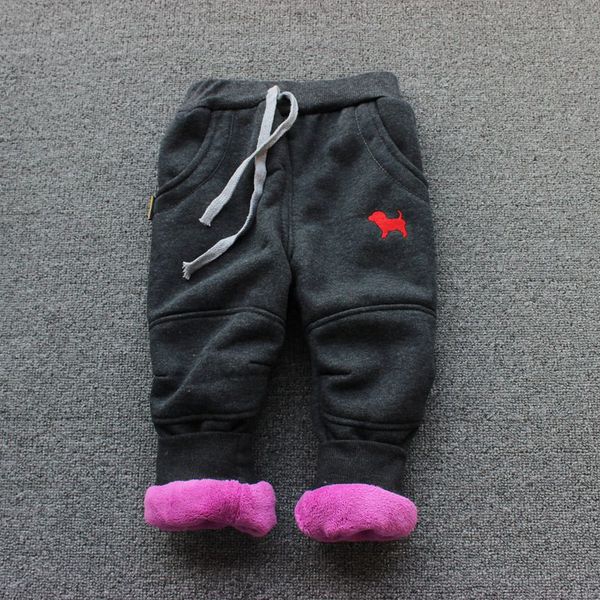 Детски зимни панталони за момчета в 17 различни модела.