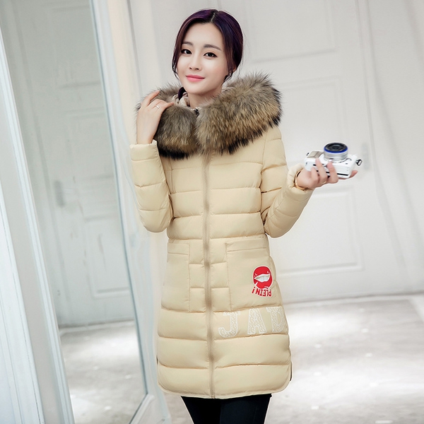 μακρύ χειμώνα σακάκι των γυναικών με κουκούλα κάτω για να φιλήσει απλικέ